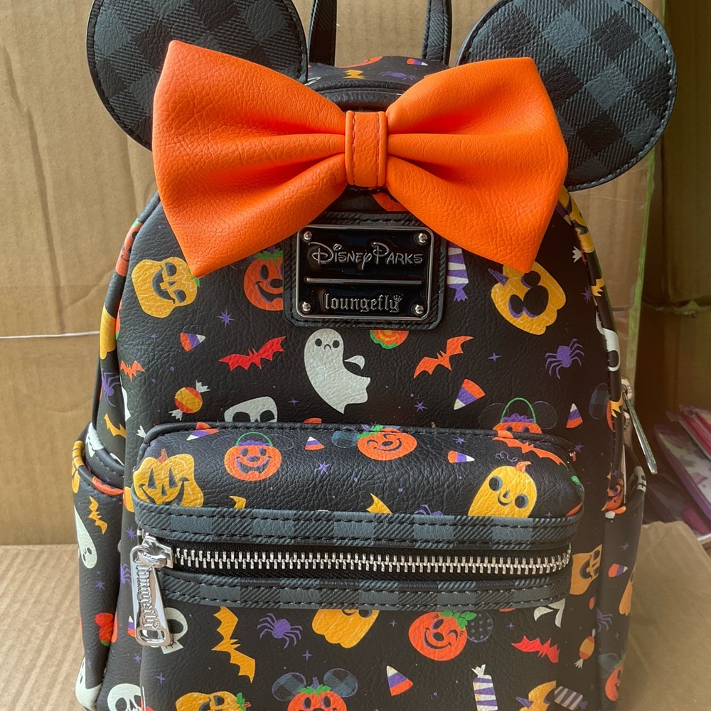 Loungefly Halloween Mickey Mouse Pumpkins 2021 backpack